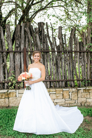 Hideout_on_the_Horseshoe_Wedding_Photographer-22