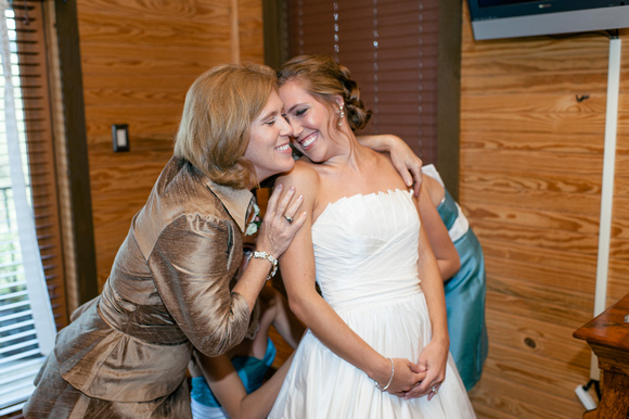 Hideout_on_the_Horseshoe_Wedding_Photographer-21