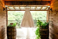 Hideout_on_the_Horseshoe_Wedding_Photographer-11